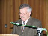 Schulleiter Gerhard Elsen bei seiner Begrung